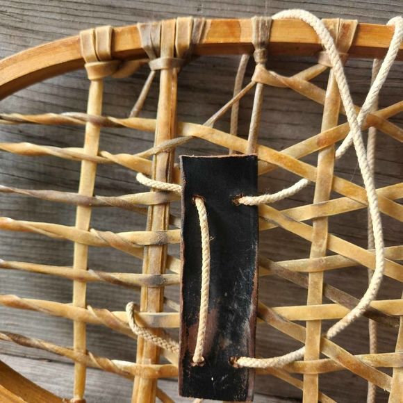 VINTAGE Military Snowshoes WWll RARE! Etched LUND US 1942 10x21 Rawhide & Wood - Picture 9 of 10